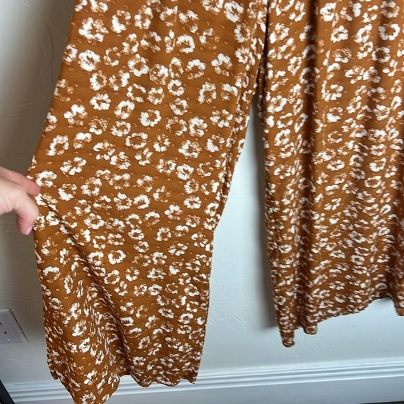 Wide Leg Cropped Printed Pants - Picture 3 of 3